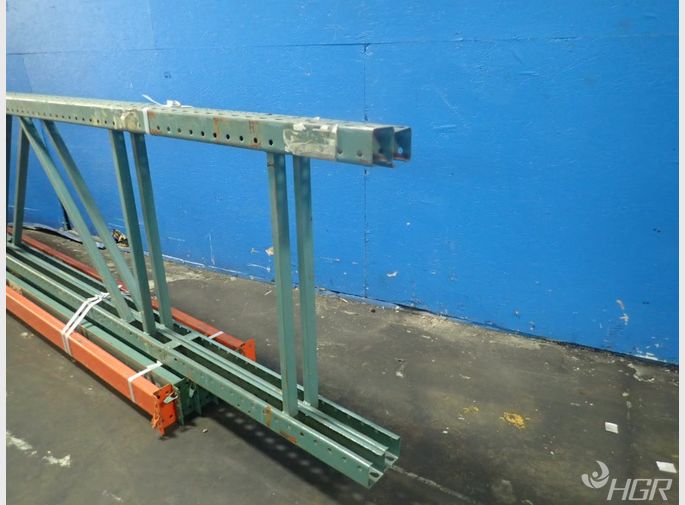  Pallet Racking Lot