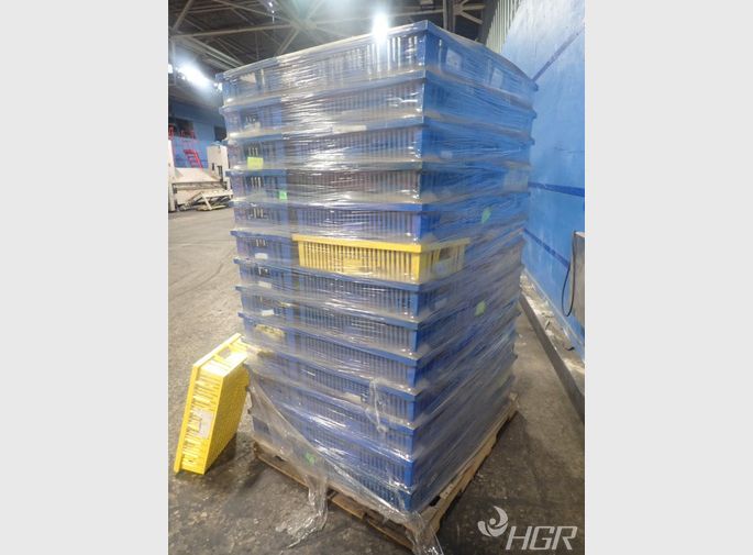  Plastic Bins