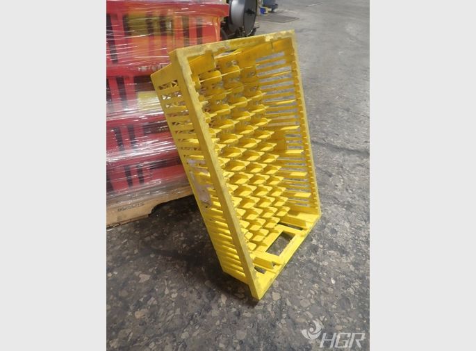  Plastic Bins