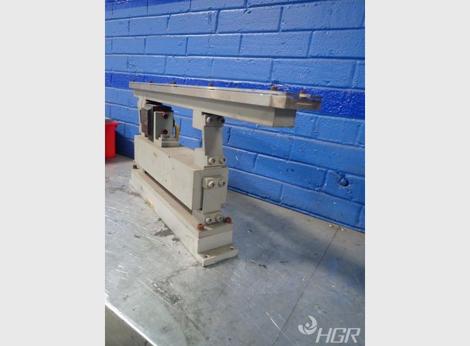  Vibratory Feeder