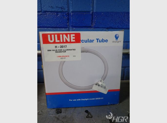 Uline Illuminated Magnifier Bilb