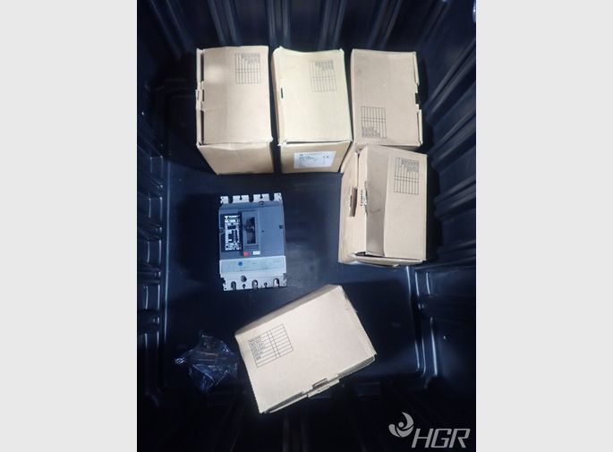 Yuanky Circuit Breakers