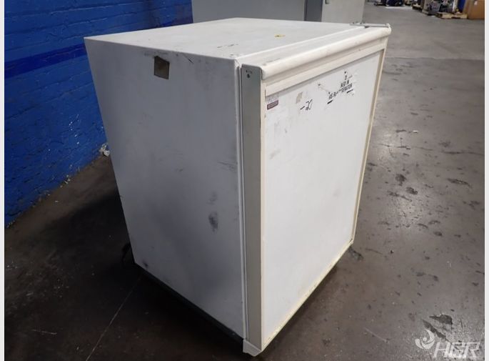  Mini Refrigerator