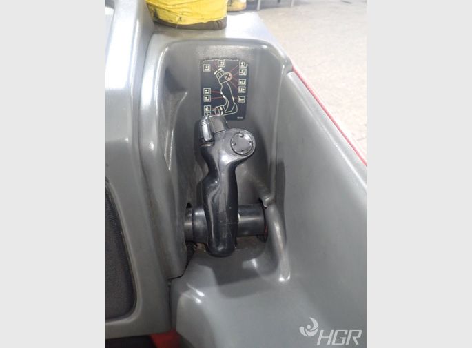Raymond Raymond Easi Electric Reach Lift