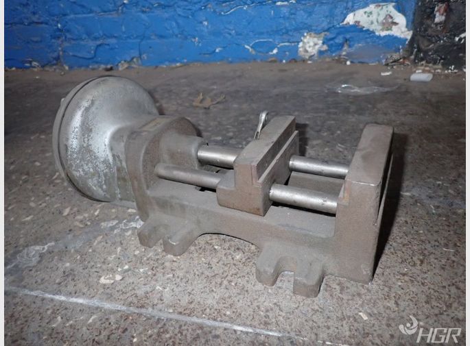  4 Pneumatic Vise