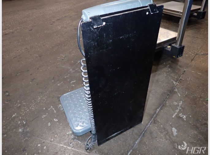 Ohaus Scale