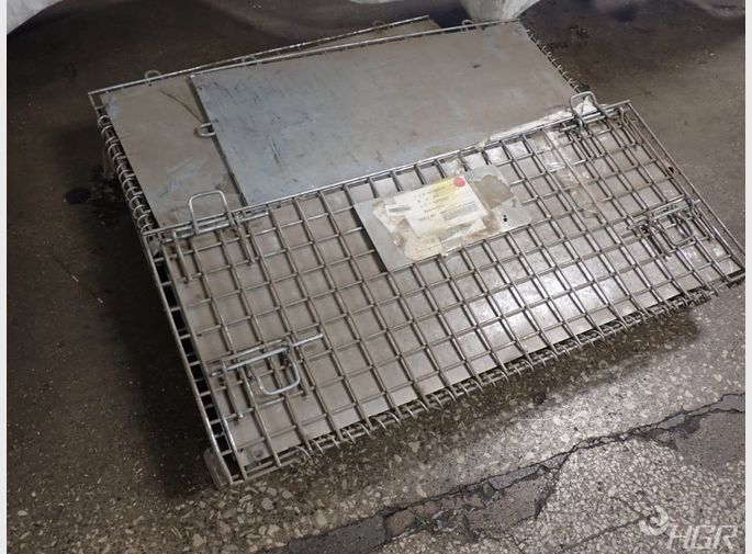  Collapsible Wire Basket