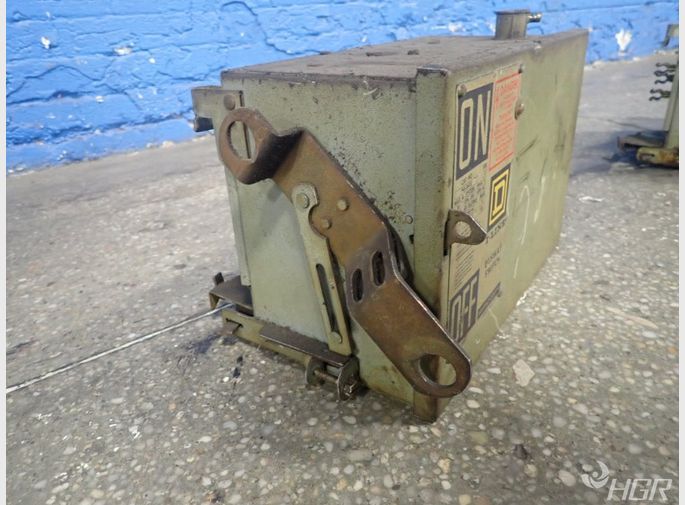 Square D Bus Plug