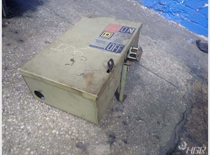 Square D Bus Plug