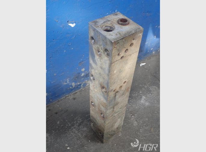  Valve Block