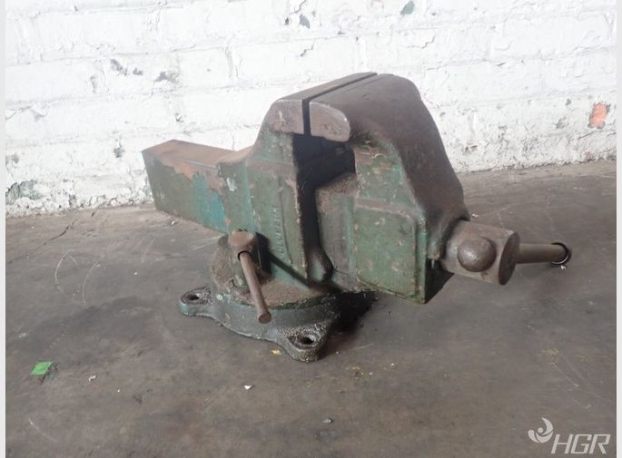 Columbian Bench Vise