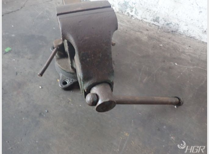 Columbian Bench Vise
