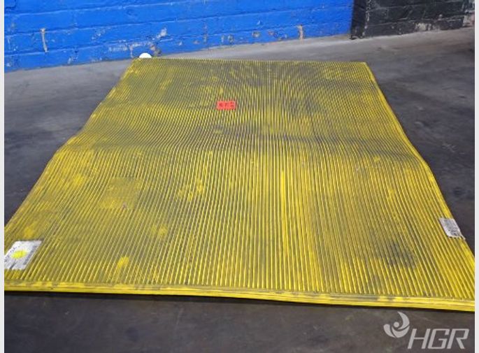Pinnacle Safety Mat