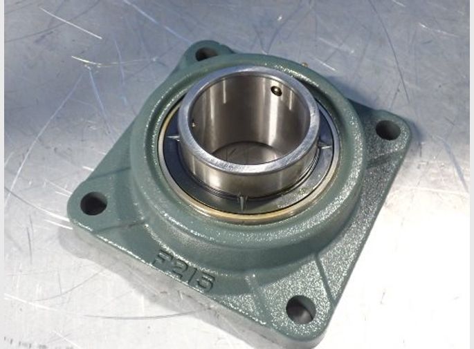 Ntn 4 Bolt Flange Mounted Bearing