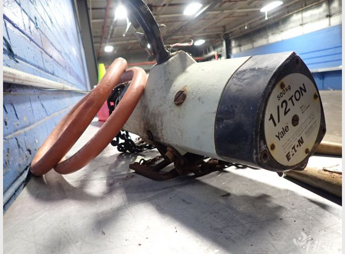 Yale Pneumatic Chain Hoist