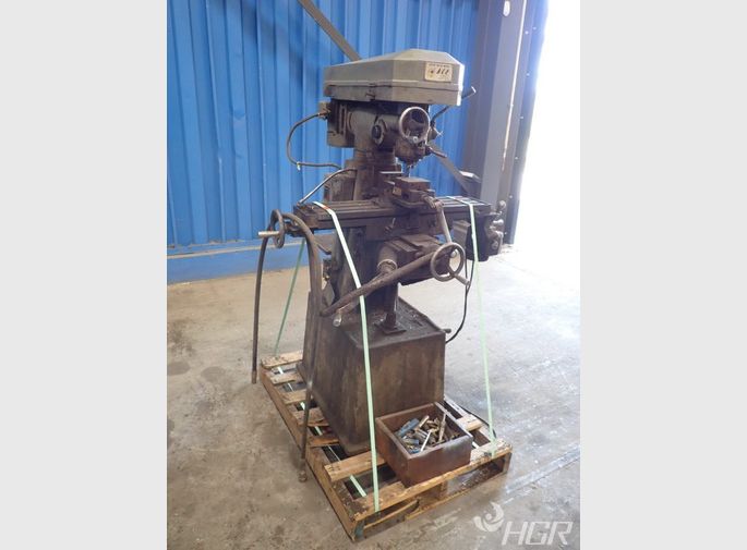 Select Machine Tool Co Vertical Mill