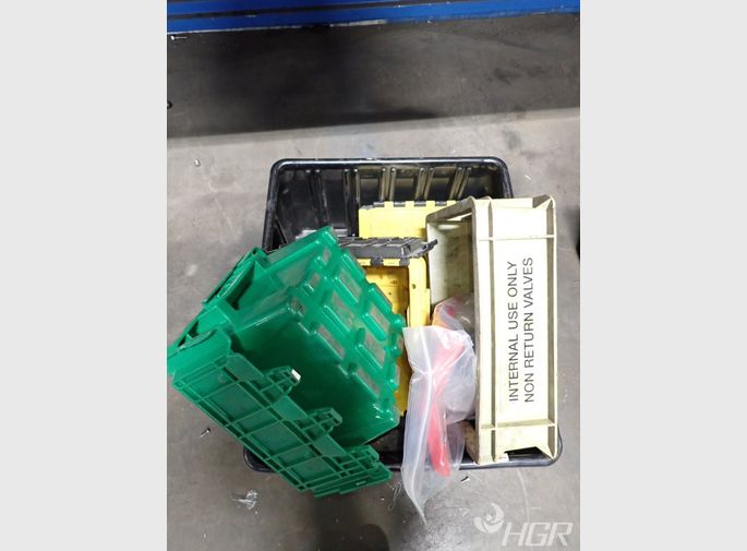  Plastic Totes