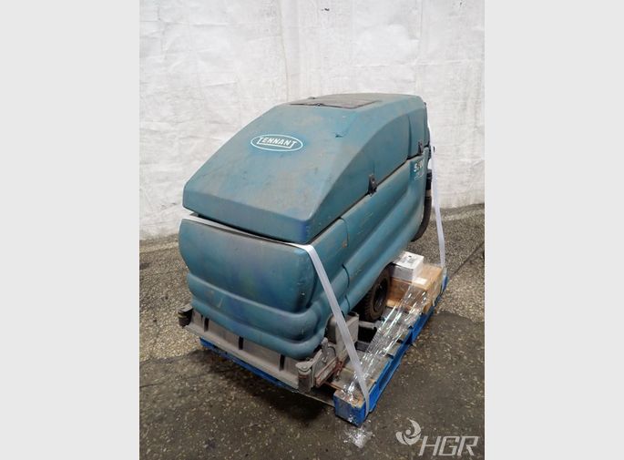 Tennant Tennant 5700xp Floor Scrubber