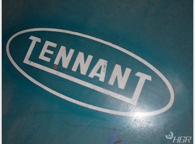 Tennant Tennant 5700xp Floor Scrubber