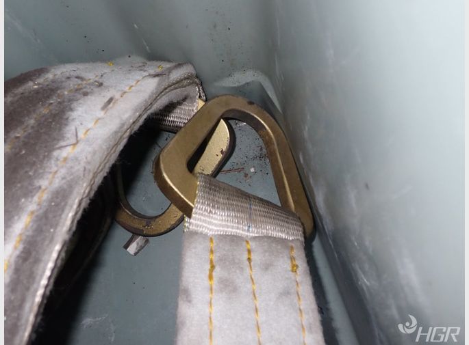  Loading Straps