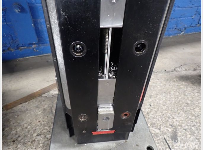 Chick Tombstone 4way Vise