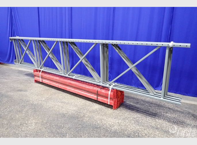  Pallet Racking Lot