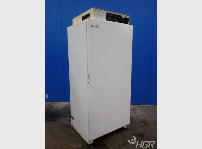Precision Scientific Incubator