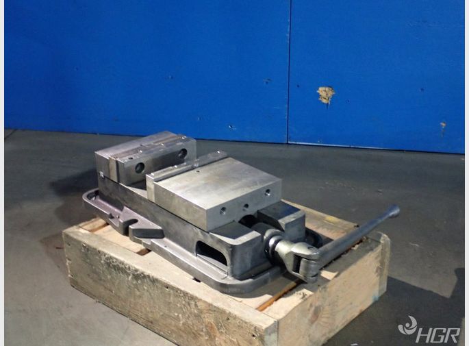  8 Machine Vise