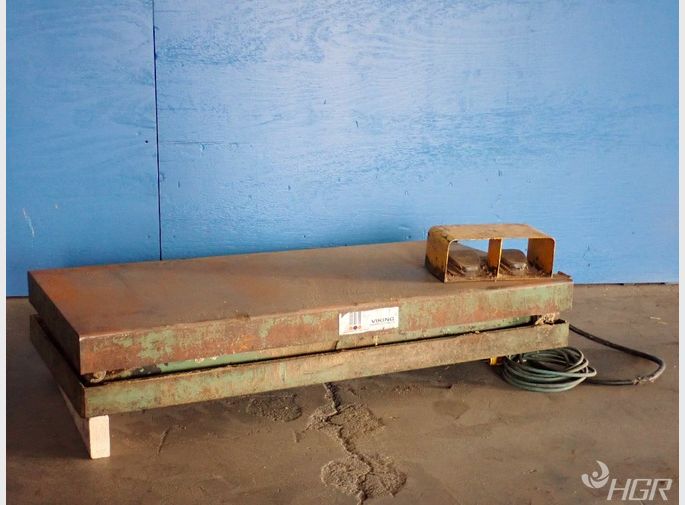 Viking Engineering  Development Inc Electric Lift Table