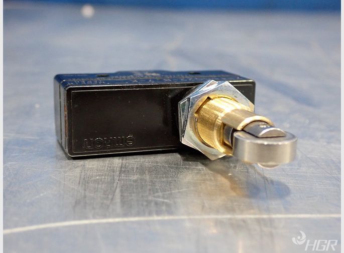 Omron Roller Limit Switch