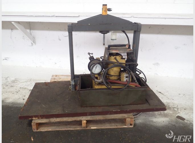 Enerpac  Modine Hframe Press