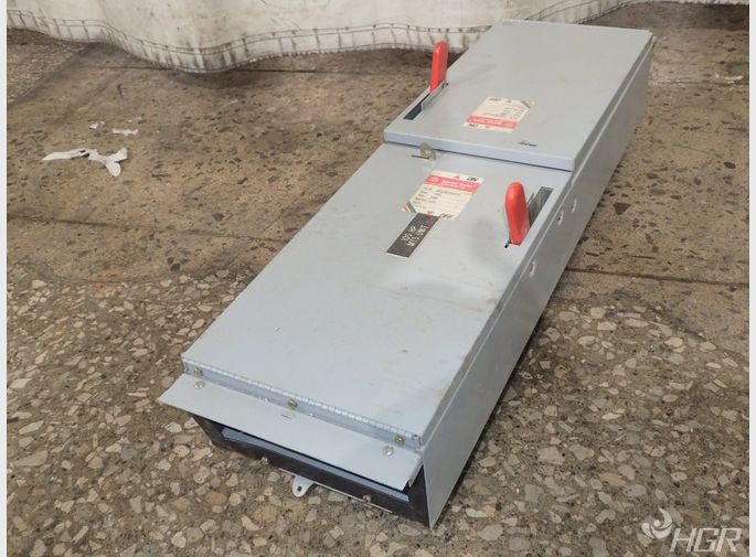 General Electric Dual Fusible Switch Unit