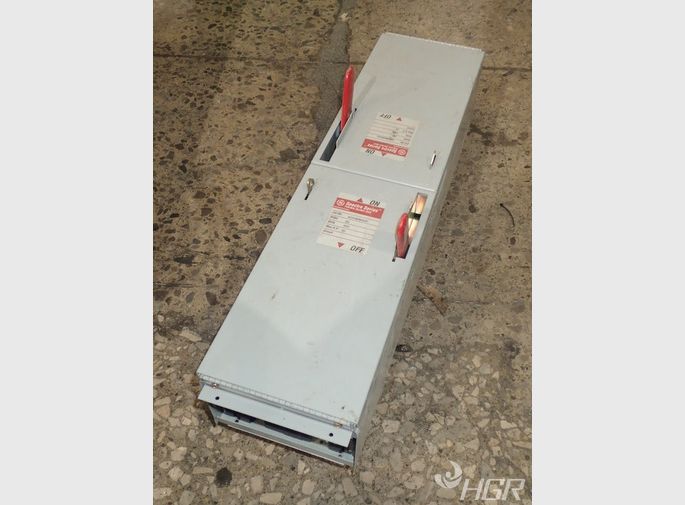 General Electric Dual Fusible Switch Unit