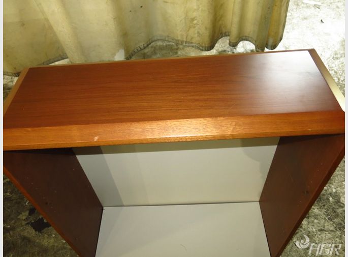  Shelf Unit