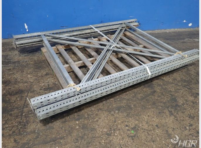  Pallet Racking Uprights