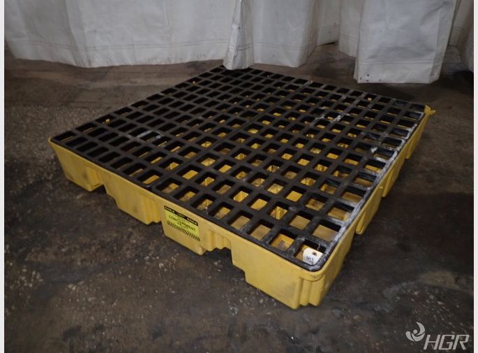 Eagle Containment Spill Pallet