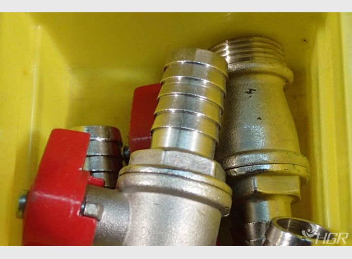  Valves