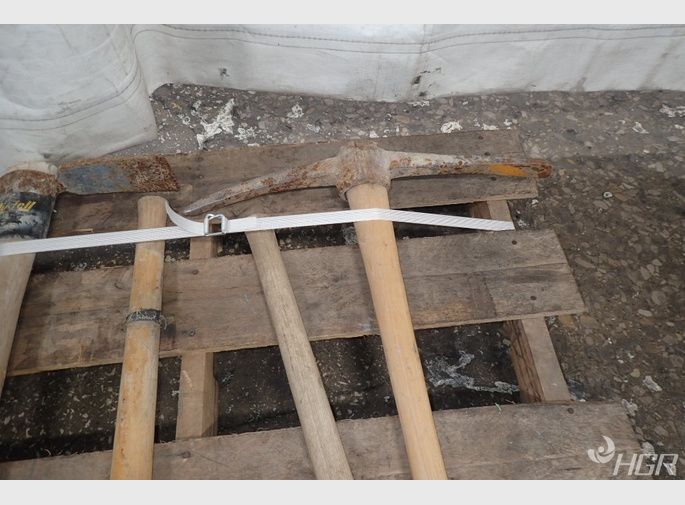  Pick Axes