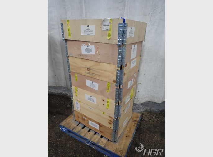  Plastic Bins