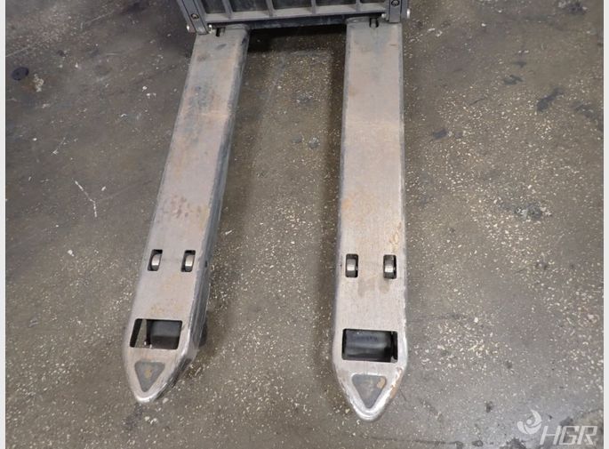Crown Crown Wp304545e Electric Pallet Jack