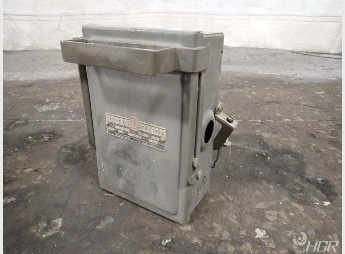 Trumbull Electric Bus Plug