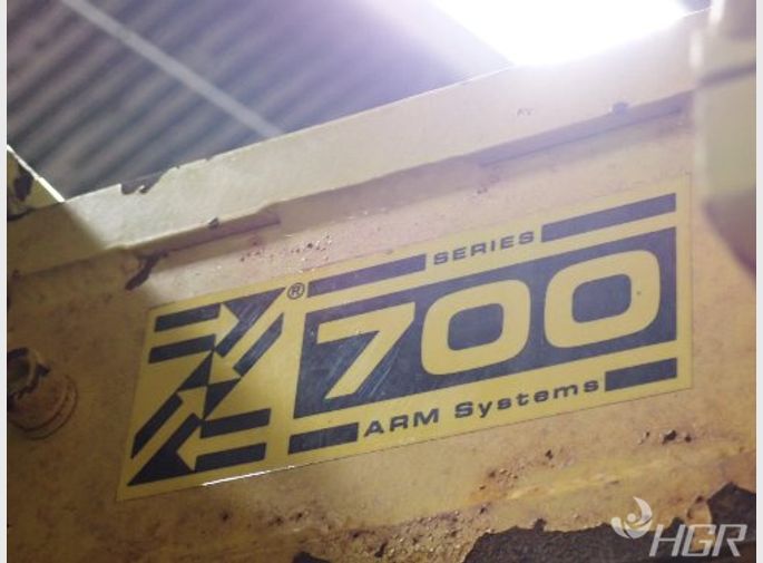 Zimmerman International Vacuum Crane Lift