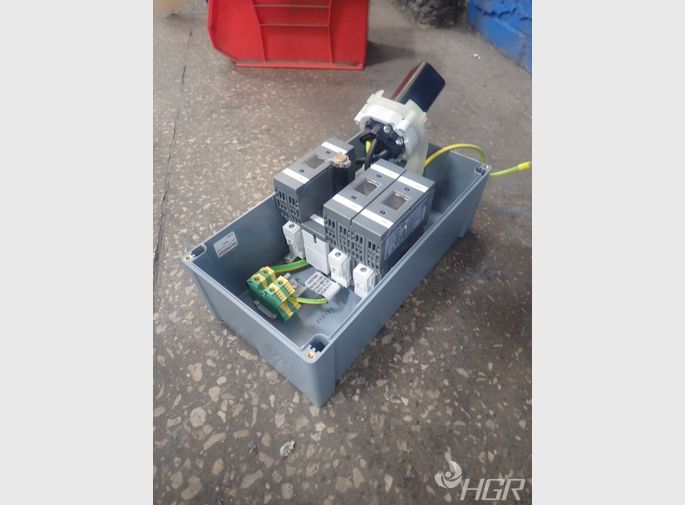 Abb Receptacle W Switch