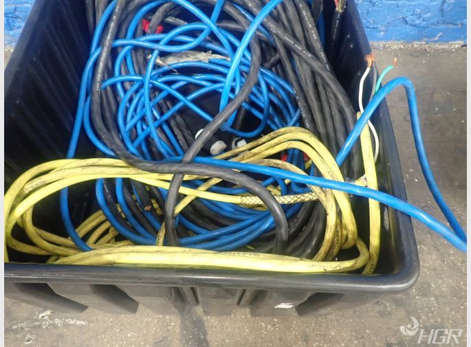  Cables