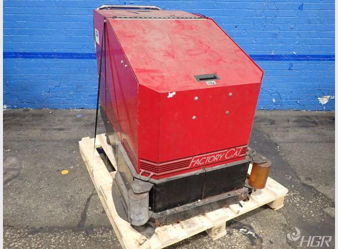 Factory Cat Factory Cat 29 Floor Sweeper