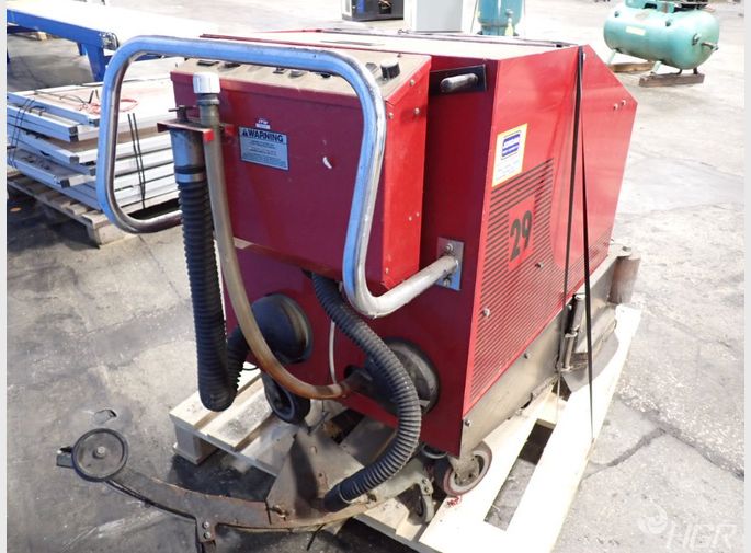 Factory Cat Factory Cat 29 Floor Sweeper