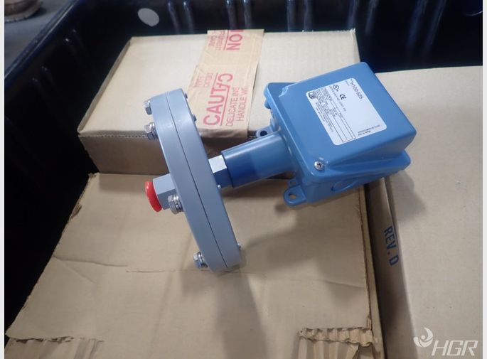 United Electric Controls Pressure Switch
