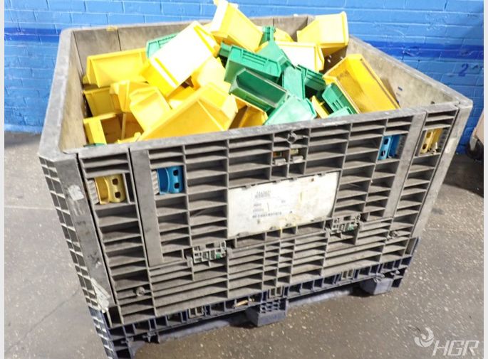  Plastic Bins