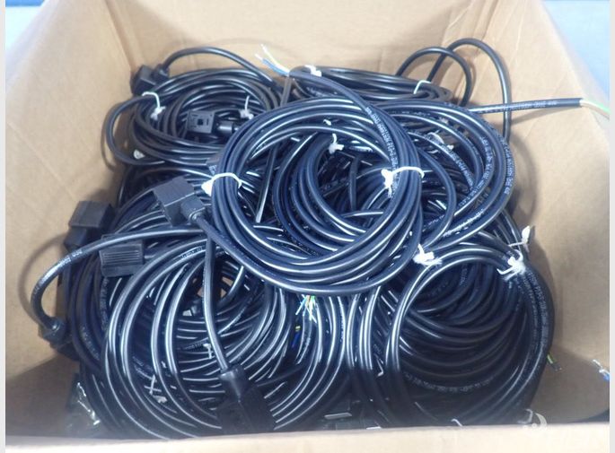  Cables W Connectors