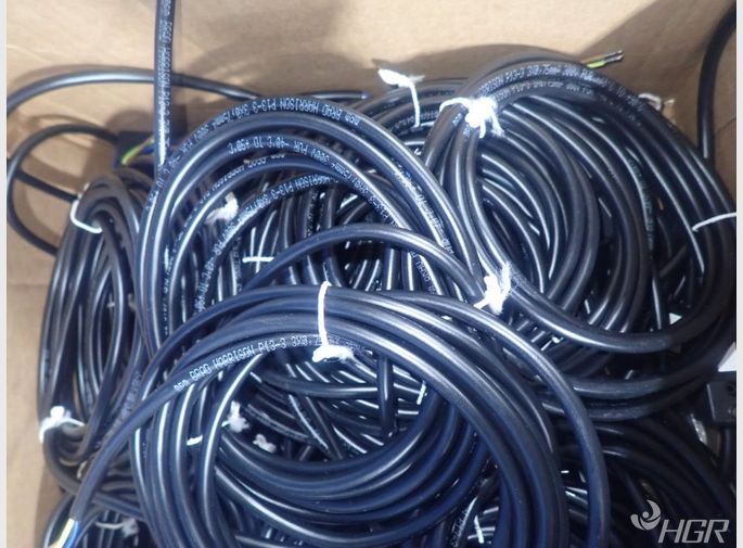  Cables W Connectors